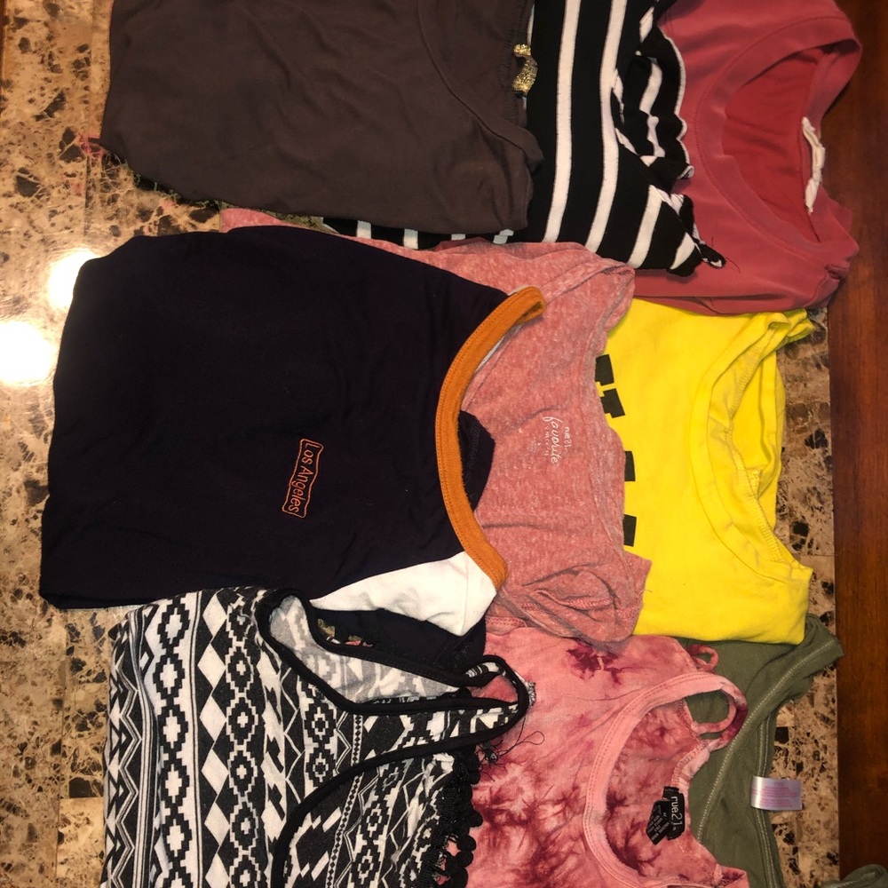 Various Medium Tops - Picture 2 of 2